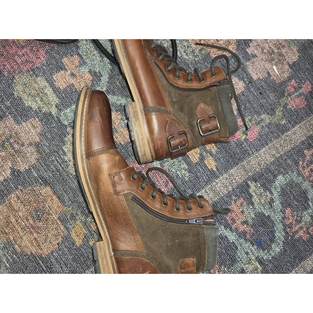 Crown Vintage Size 11 . Small Damage On Side Of Tongue  But They Are Great Boots